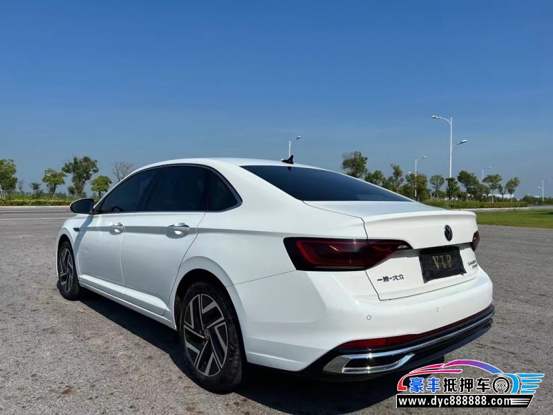 22年大众速腾轿车抵押车出售