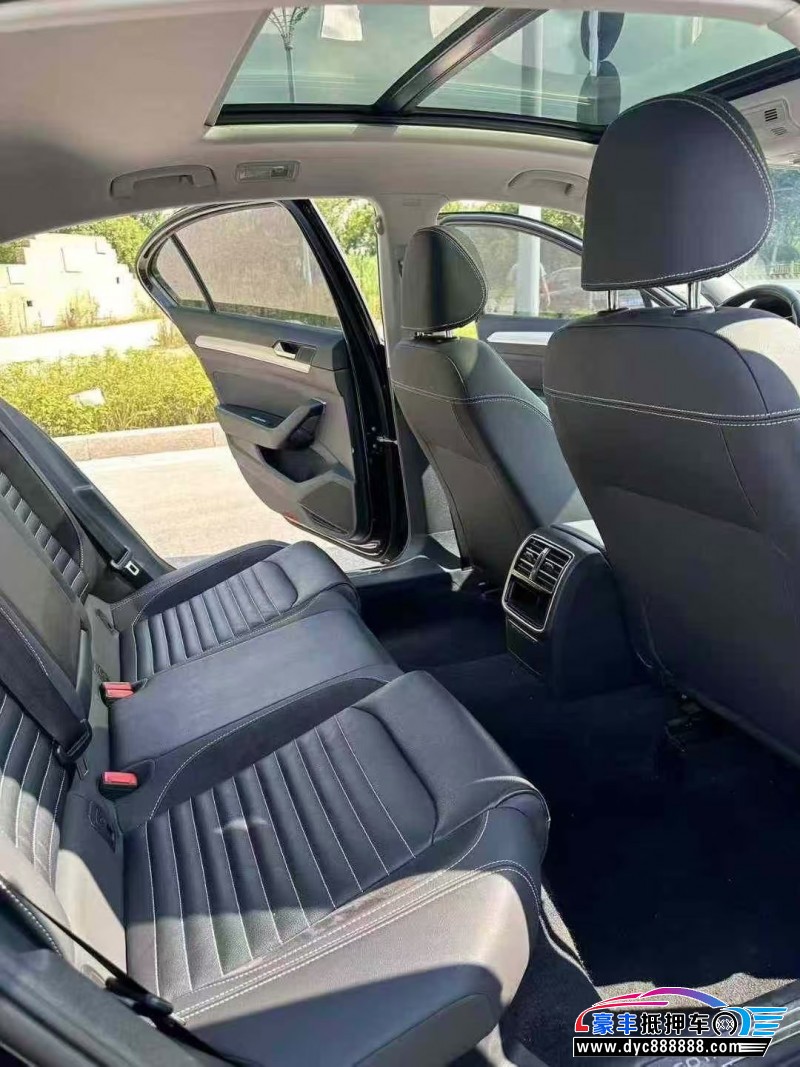 23年大众迈腾轿车抵押车出售