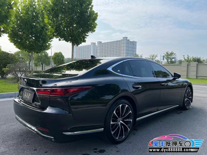 23年雷克萨斯LS轿车抵押车出售