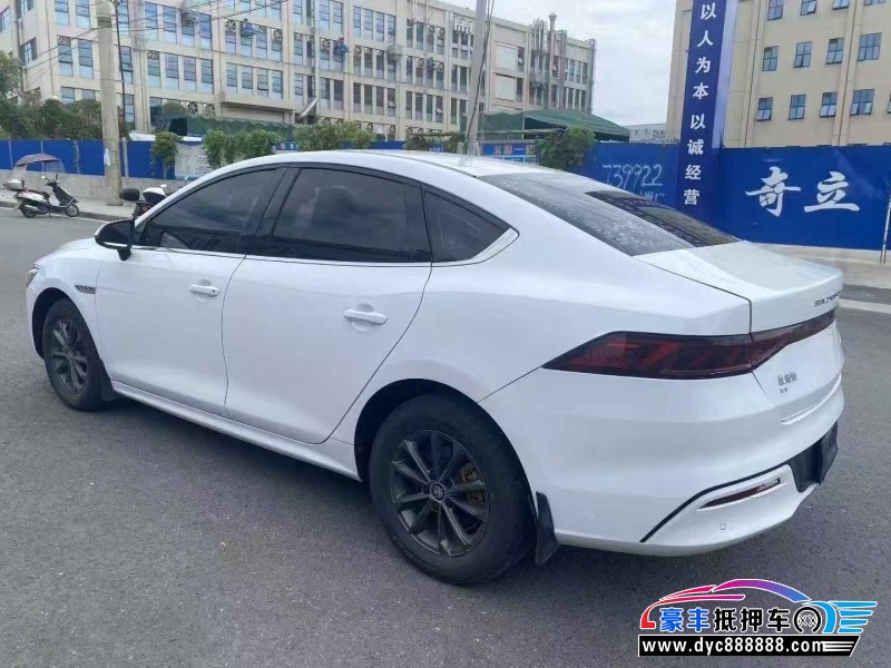 22年比亚迪秦轿车抵押车出售