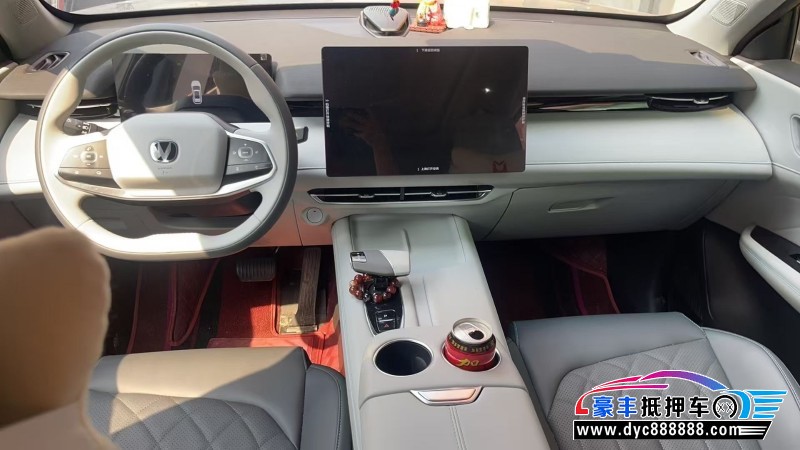 24年长安长安UNI轿车抵押车出售