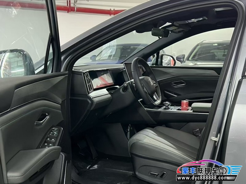 25年比亚迪宋轿车抵押车出售