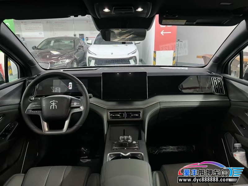 25年比亚迪宋轿车抵押车出售