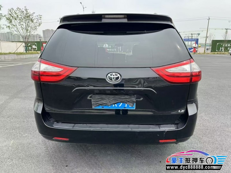 16年丰田塞纳轿车抵押车出售