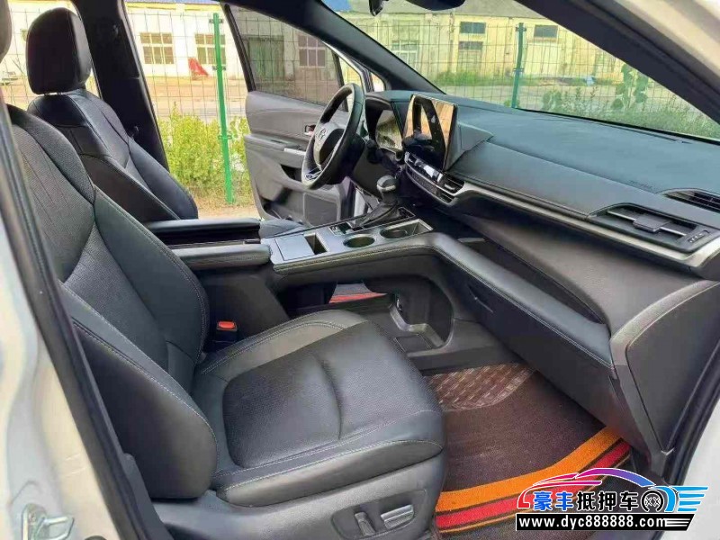 24年丰田塞纳轿车抵押车出售