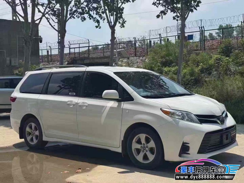 19年丰田塞纳轿车抵押车出售