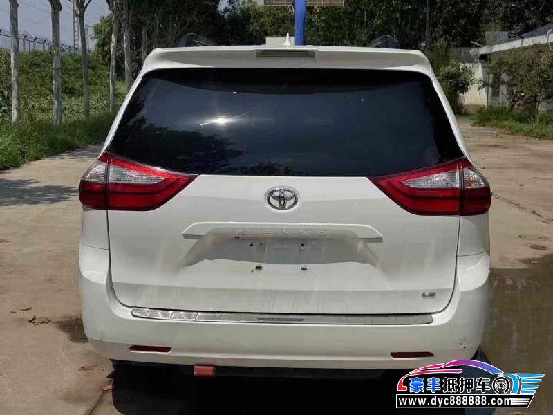 19年丰田塞纳轿车抵押车出售