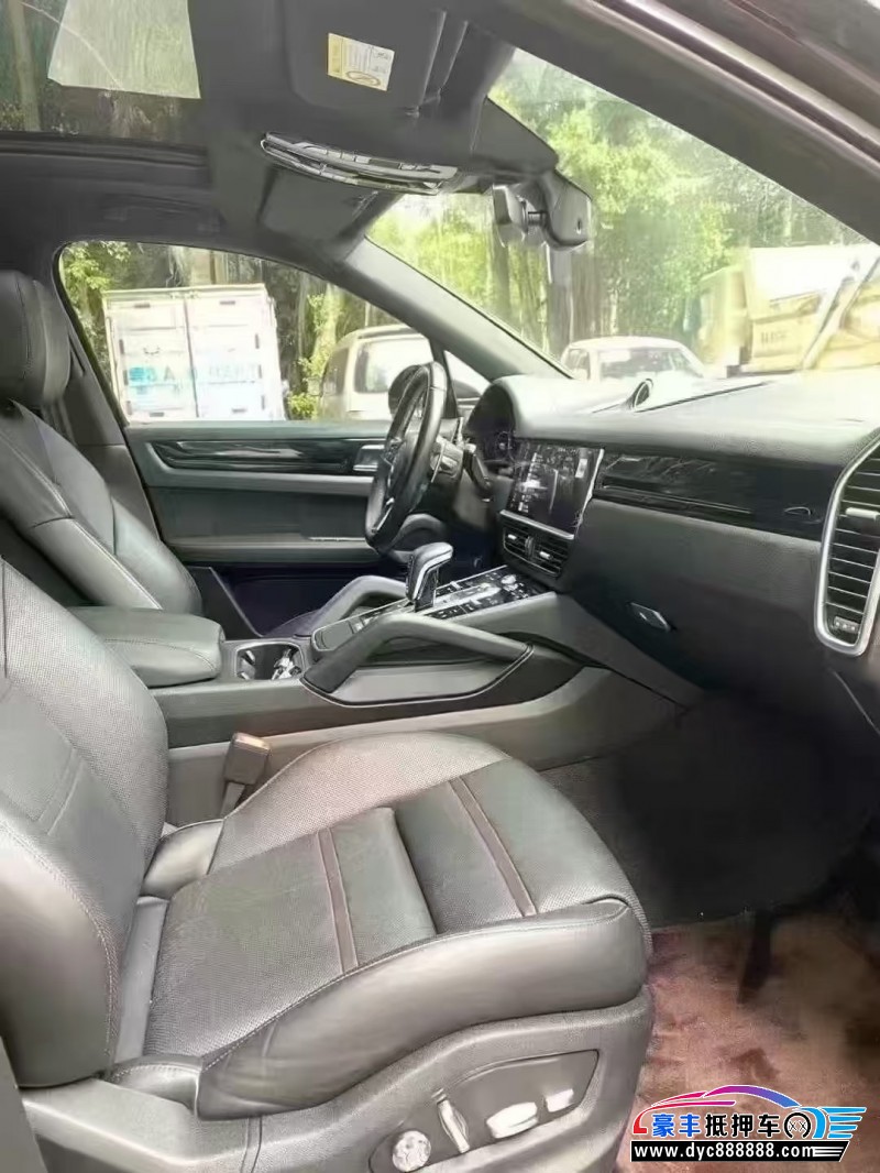 21年保时捷卡宴轿车抵押车出售