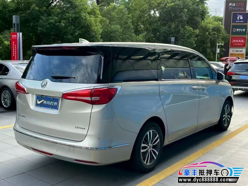 20年别克GL8轿车抵押车出售