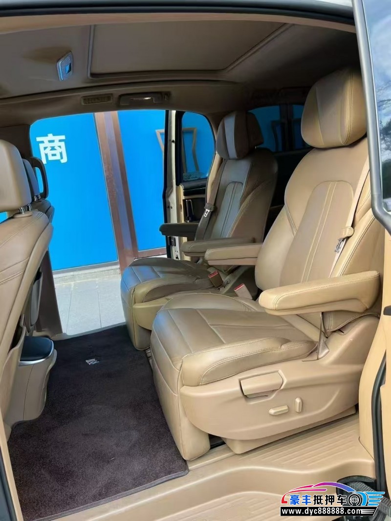 20年别克GL8轿车抵押车出售