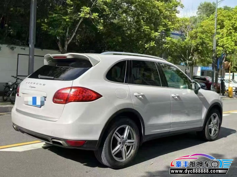 14年保时捷卡宴轿车抵押车出售