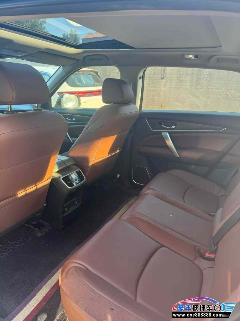 19年本田冠道轿车抵押车出售