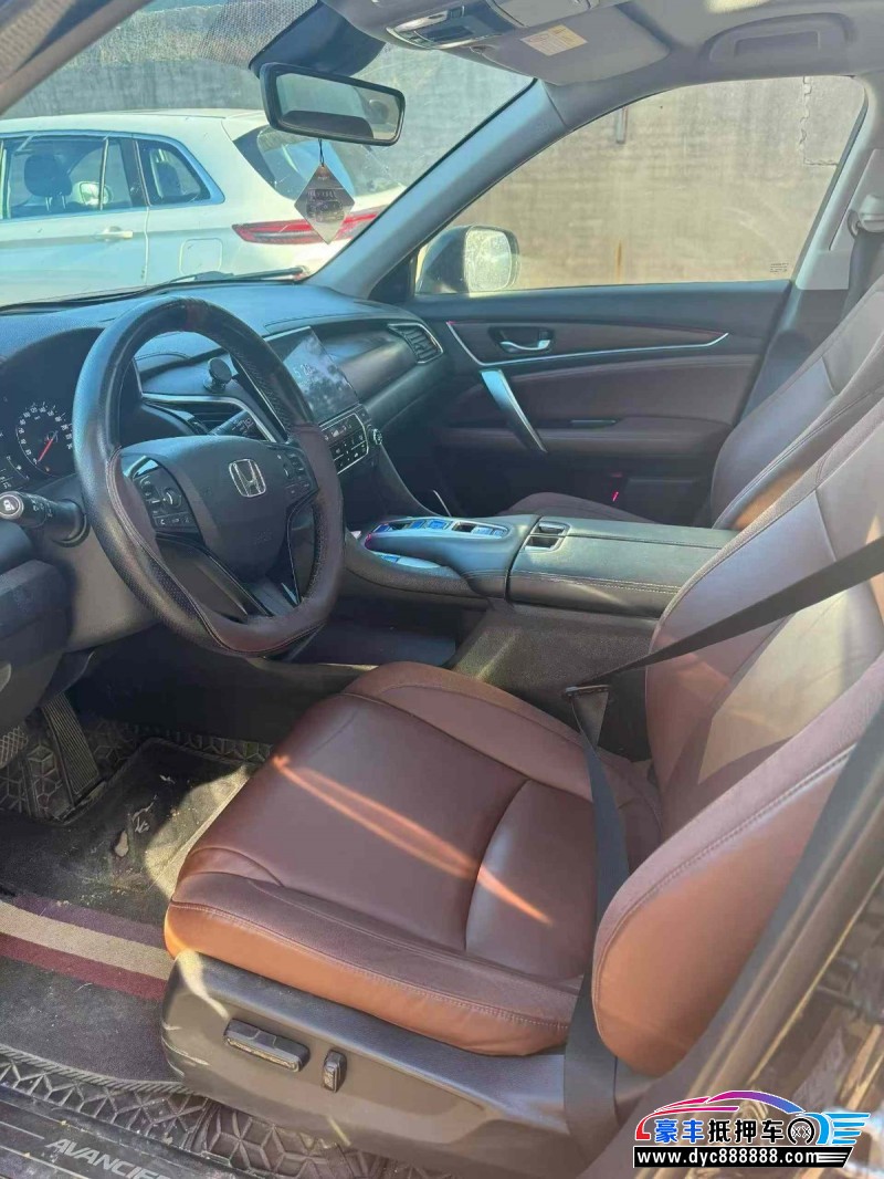 19年本田冠道轿车抵押车出售