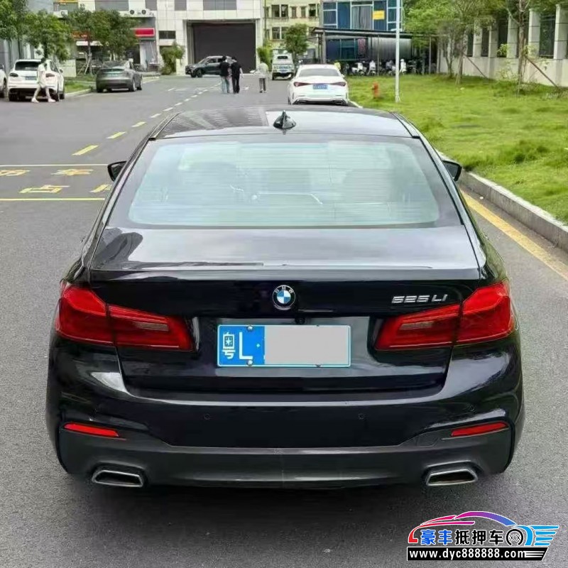 19年宝马5系轿车抵押车出售