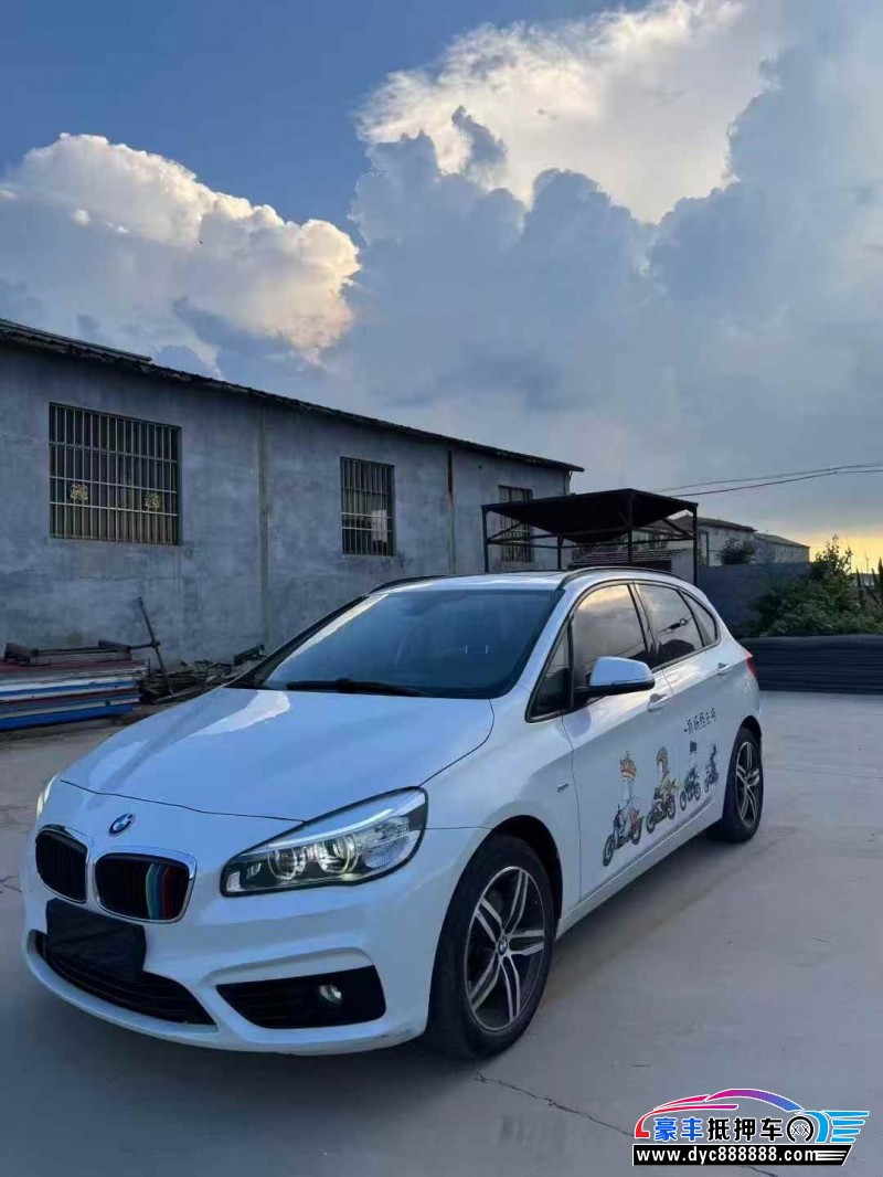 17年宝马2系轿车抵押车出售