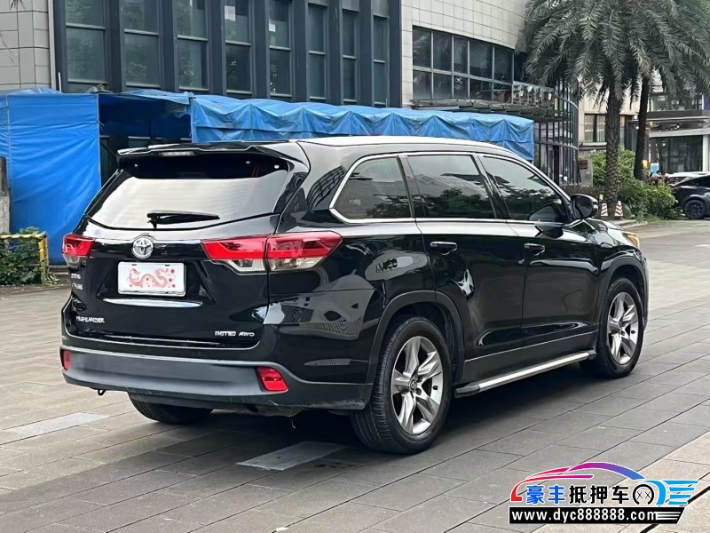 18年丰田汉兰达轿车抵押车出售