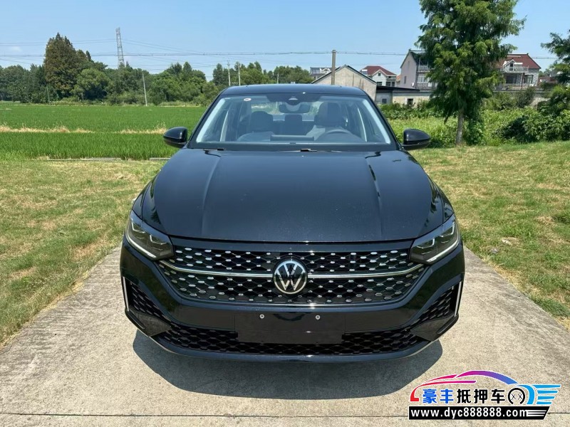 25年大众朗逸轿车抵押车出售