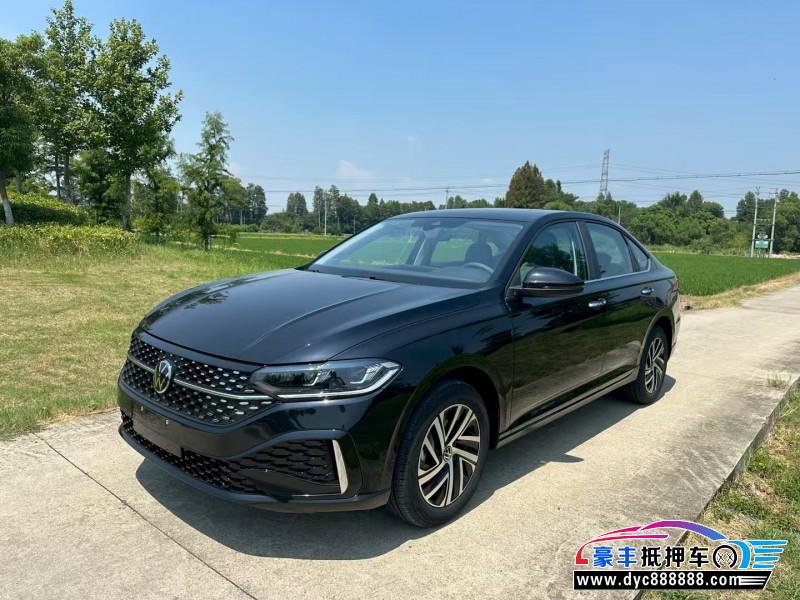 25年大众朗逸轿车抵押车出售