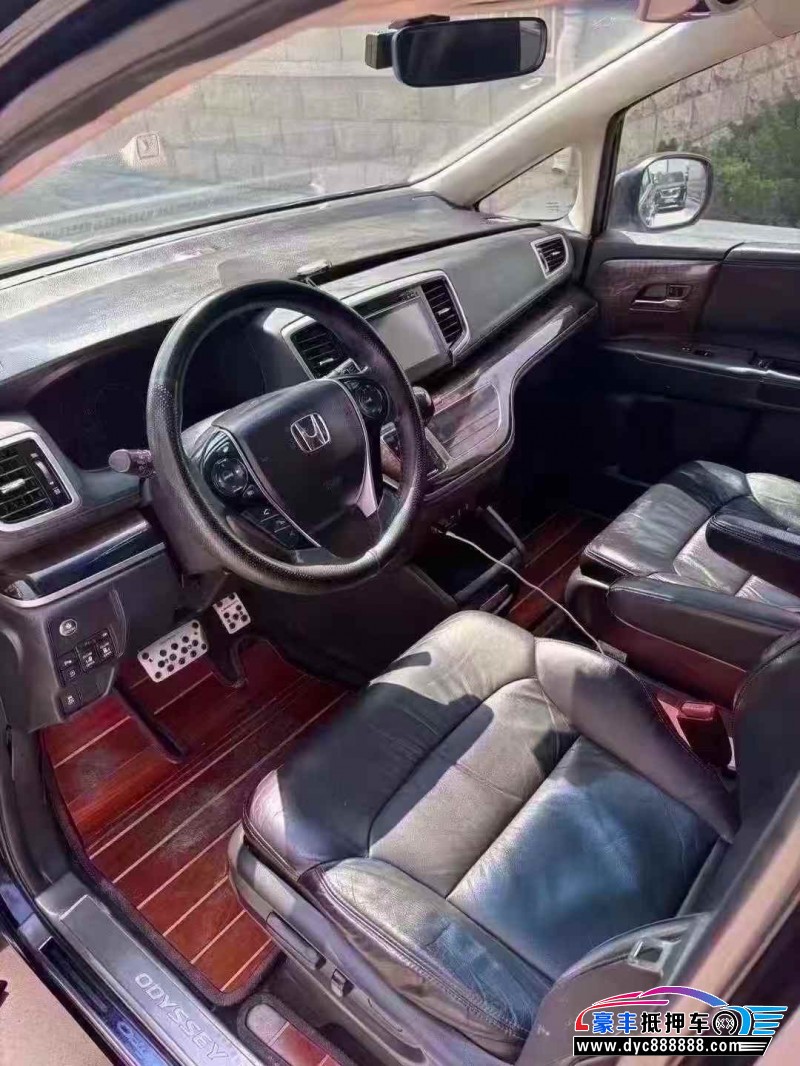 14年本田奥德赛轿车抵押车出售