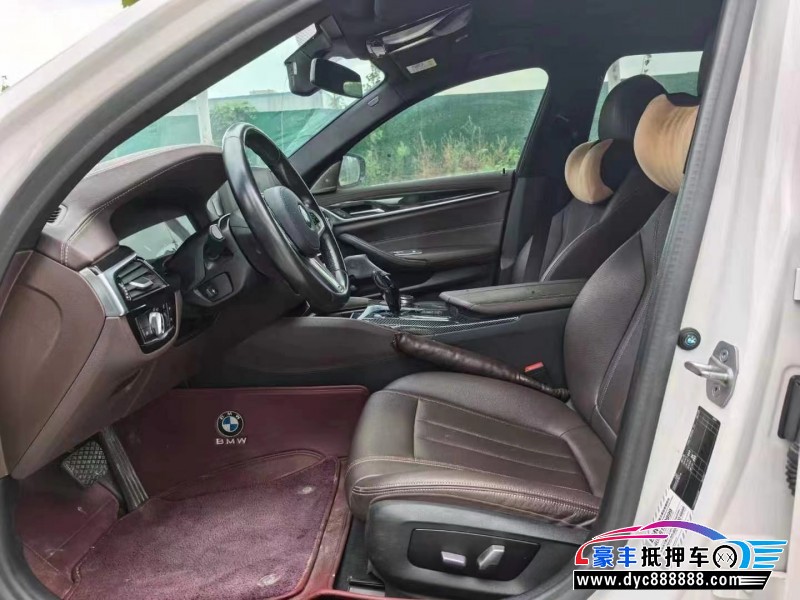 20年宝马5系轿车抵押车出售