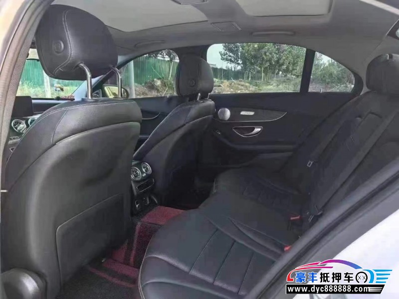 21年奔驰C轿车抵押车出售