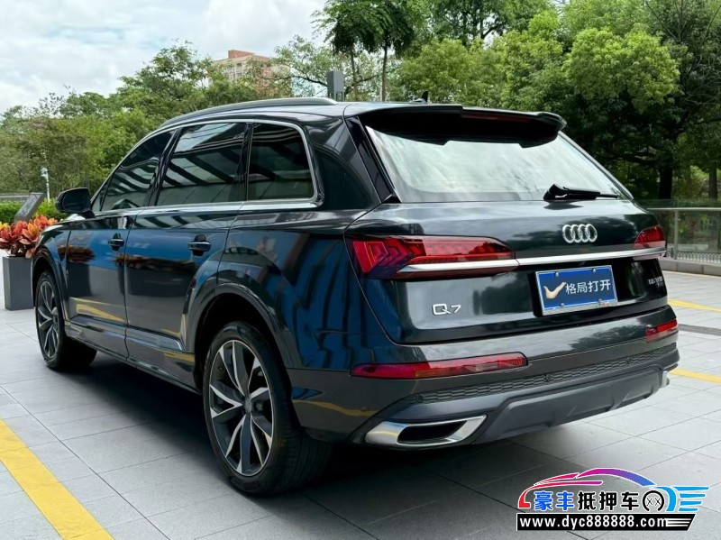 24年奥迪Q7轿车抵押车出售