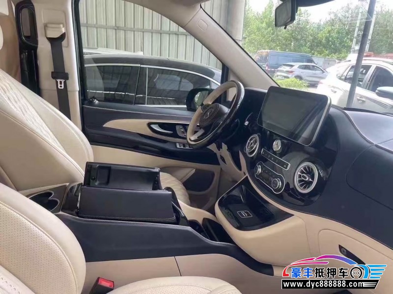 21年奔驰威霆MPV抵押车出售