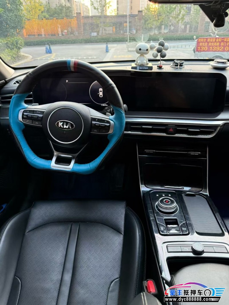 21年起亚K5轿车抵押车出售