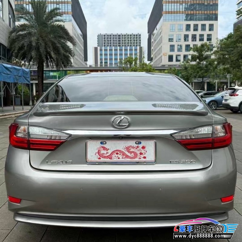 15年雷克萨斯ES轿车抵押车出售