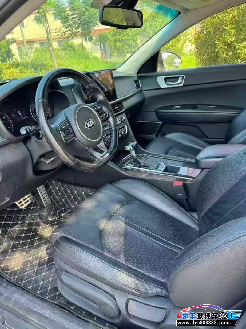 16年起亚K5轿车抵押车出售