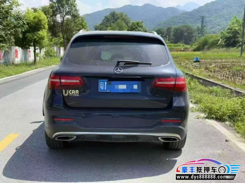 18年奔驰GLC轿车抵押车出售