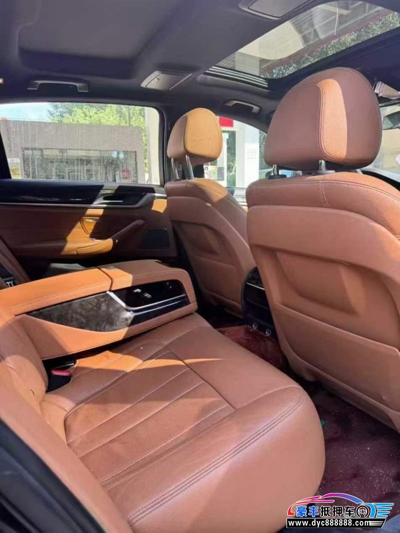 18年宝马5系轿车抵押车出售