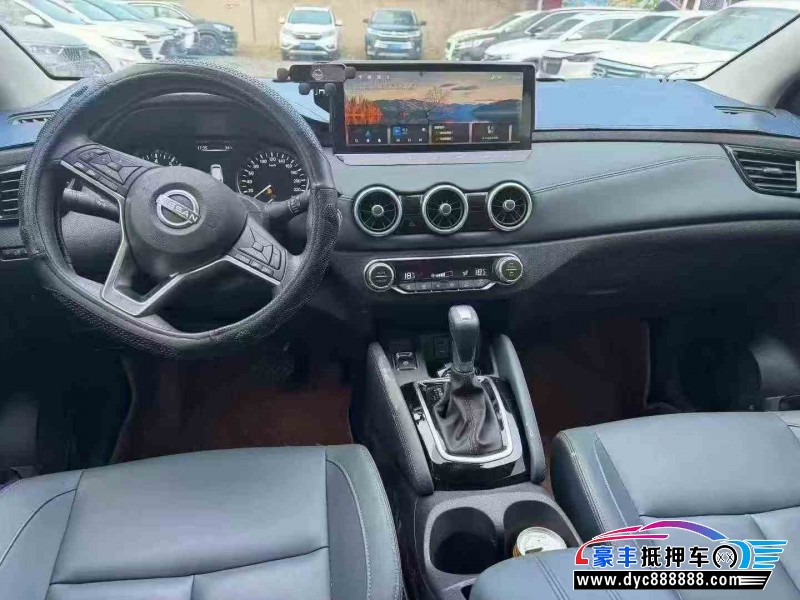 25年日产逍客轿车抵押车出售