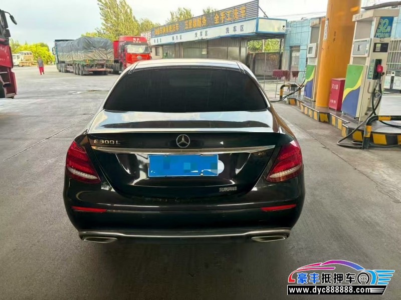 20年奔驰E轿车抵押车出售
