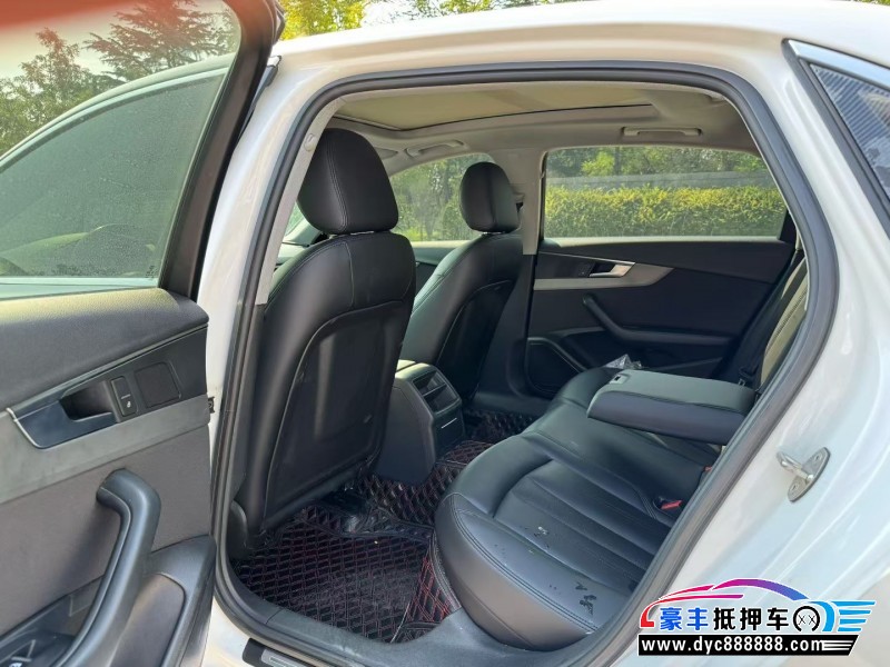 19年奥迪A4L轿车抵押车出售