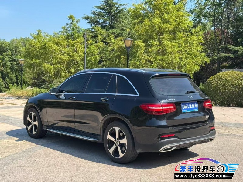 19年奔驰GLC轿车抵押车出售