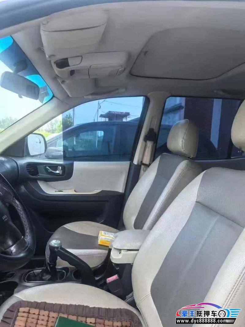 13年华泰圣达菲轿车抵押车出售