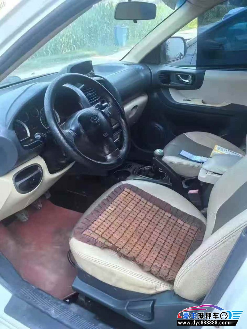 13年华泰圣达菲轿车抵押车出售