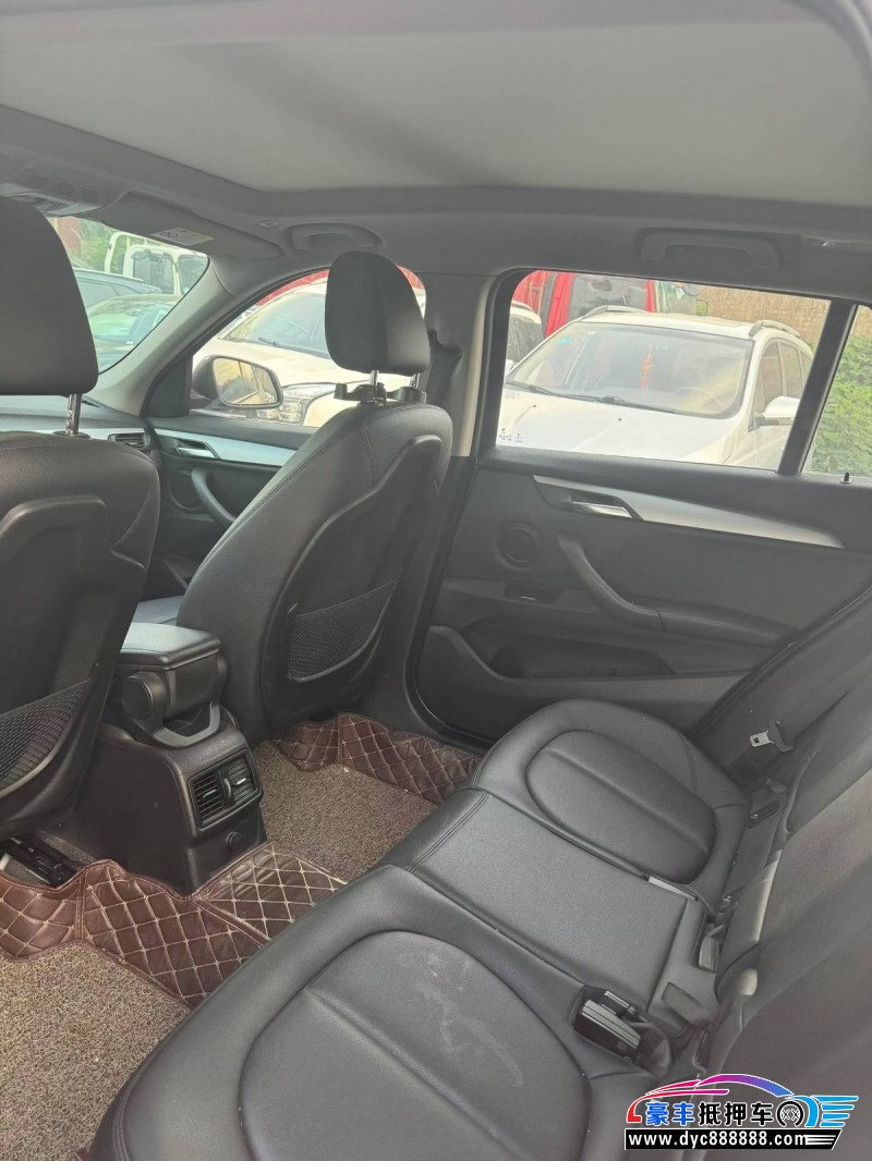 18年宝马X1轿车抵押车出售