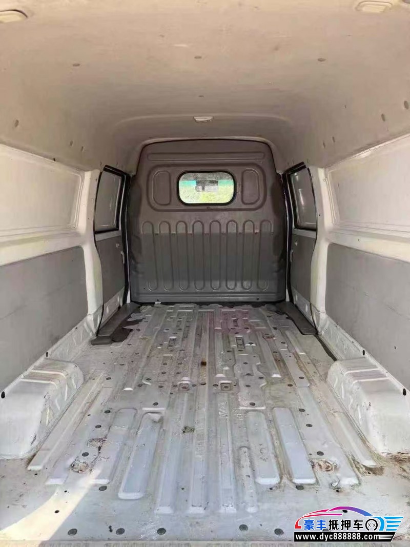 23年金杯海狮轿车抵押车出售