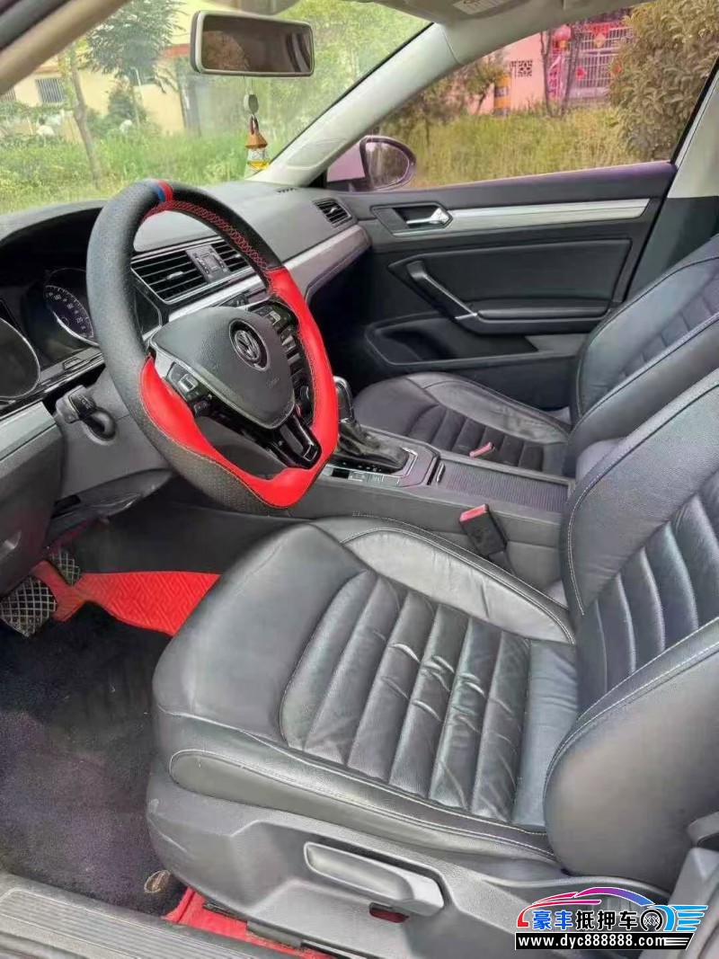 17年大众凌渡轿车抵押车出售