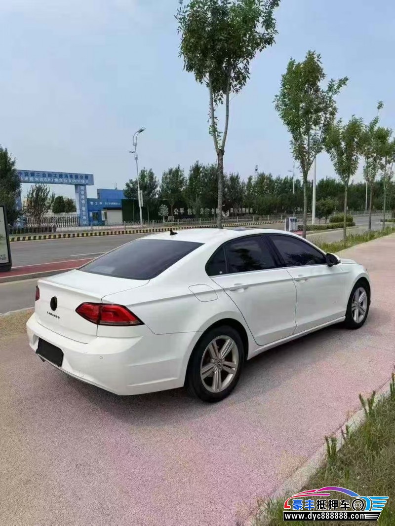 17年大众凌渡轿车抵押车出售