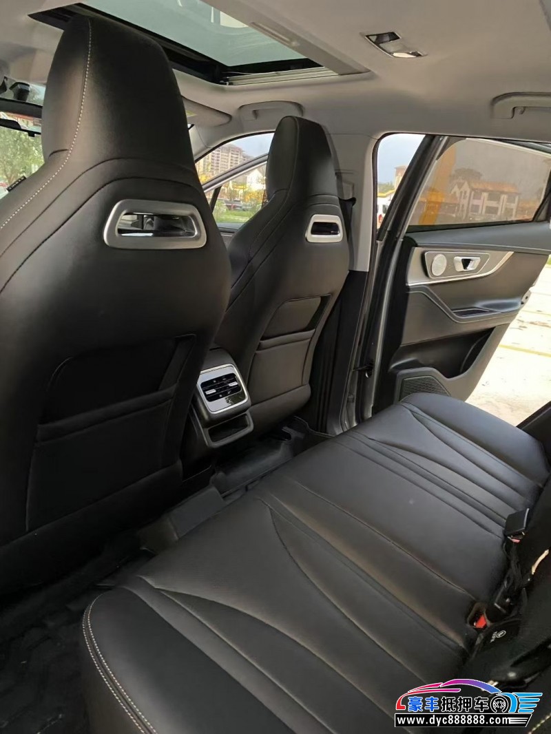 25年奇瑞瑞虎5x轿车抵押车出售