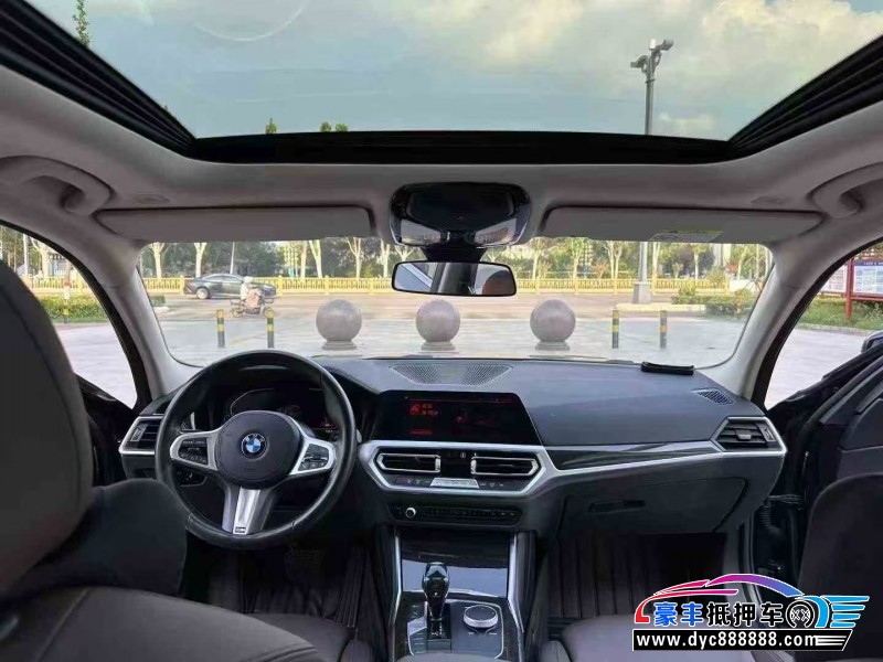 20年宝马3系轿车抵押车出售