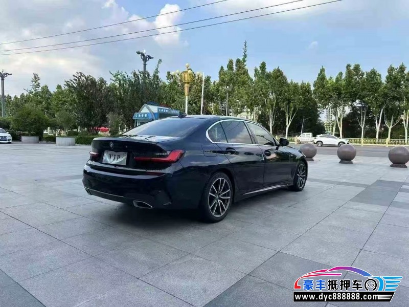 20年宝马3系轿车抵押车出售