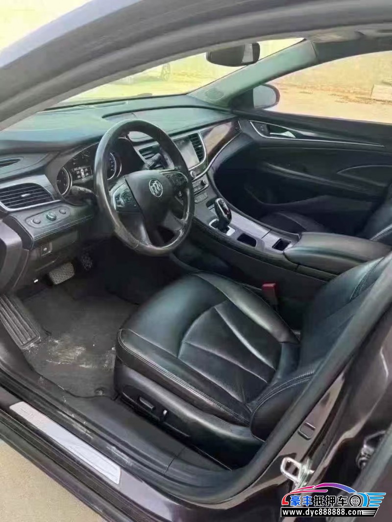 18年别克君越轿车抵押车出售