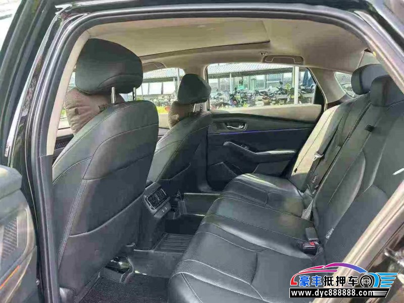 24年本田雅阁轿车抵押车出售