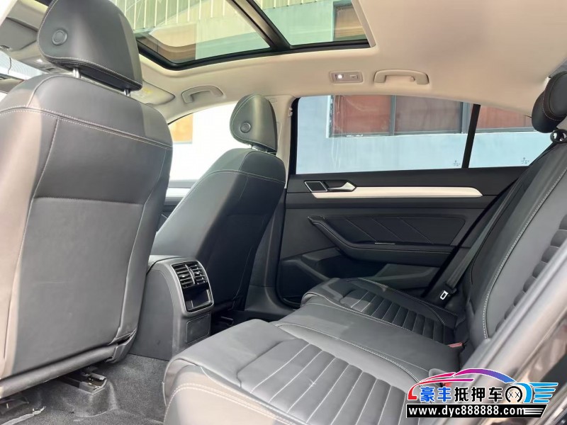 24年大众迈腾轿车抵押车出售