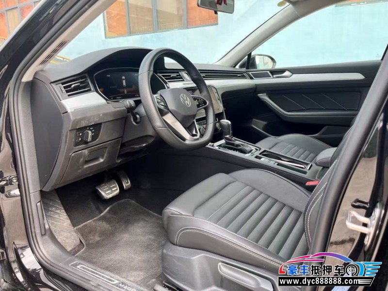 24年大众迈腾轿车抵押车出售