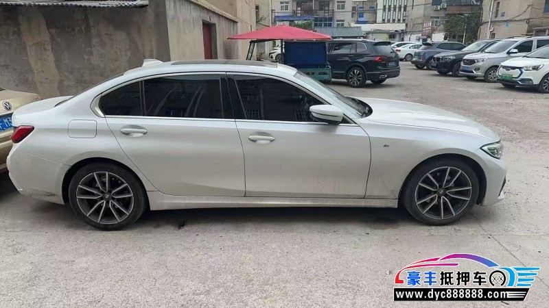 21年宝马3系轿车抵押车出售